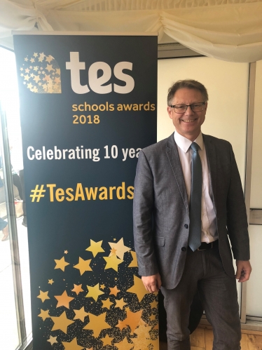 David Morris MP TES awards 